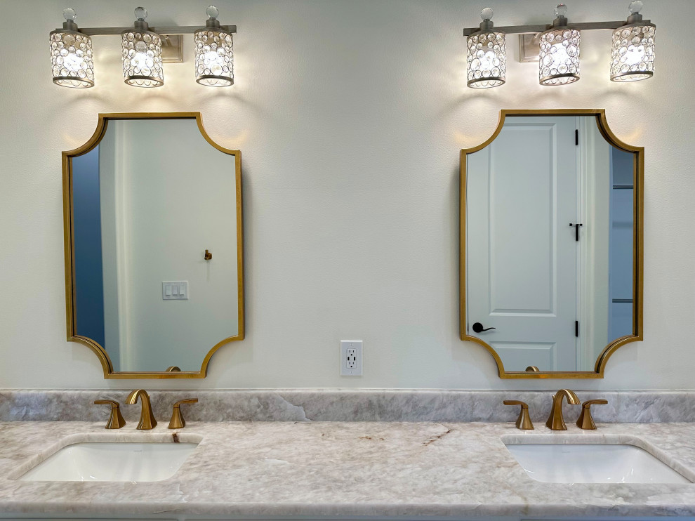 Custom Home - Master Bathroom - Wylie, TX