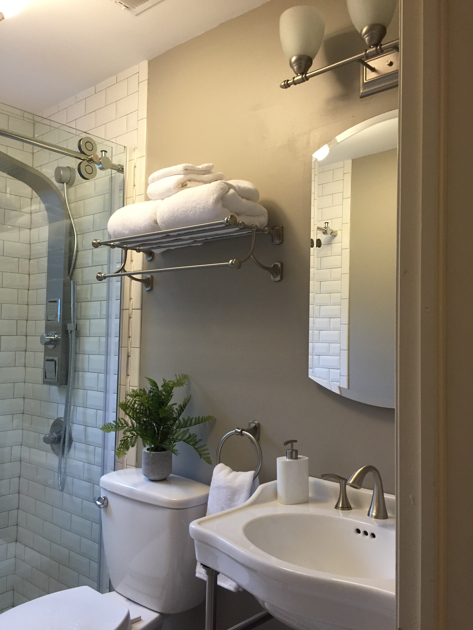 Hexagonal Bath