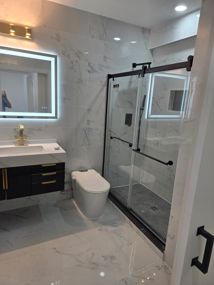 Modern Bathroom