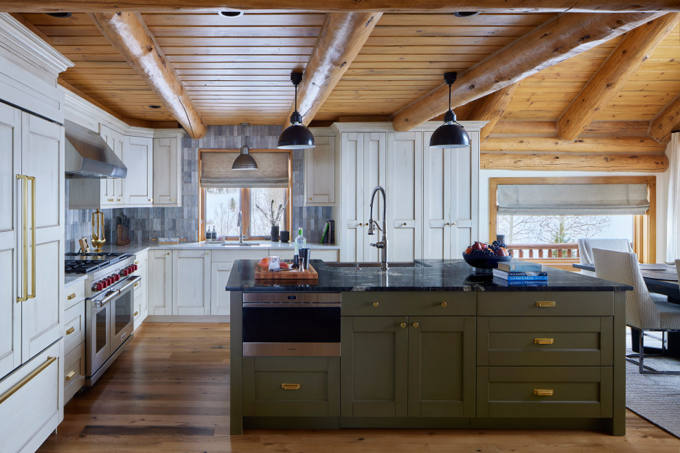 Kitchen - rustic kitchen idea in Denver