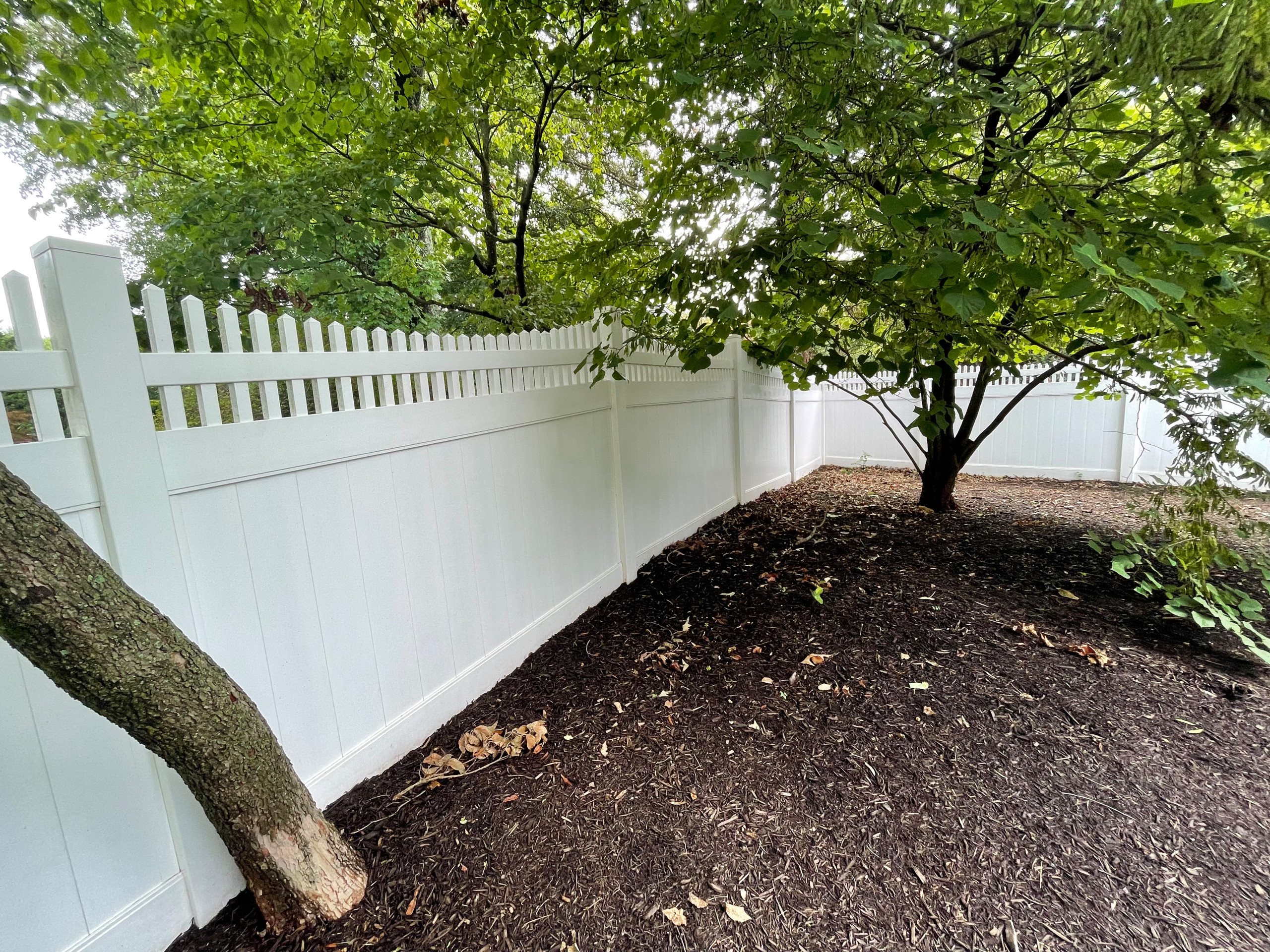 Vinyl fence powerwash