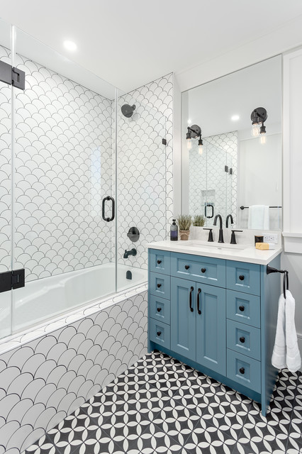 Shower Curtain Or Door, Can You Add Shower Doors To A Bathtub