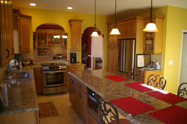 Kitchen traditional-kitchen