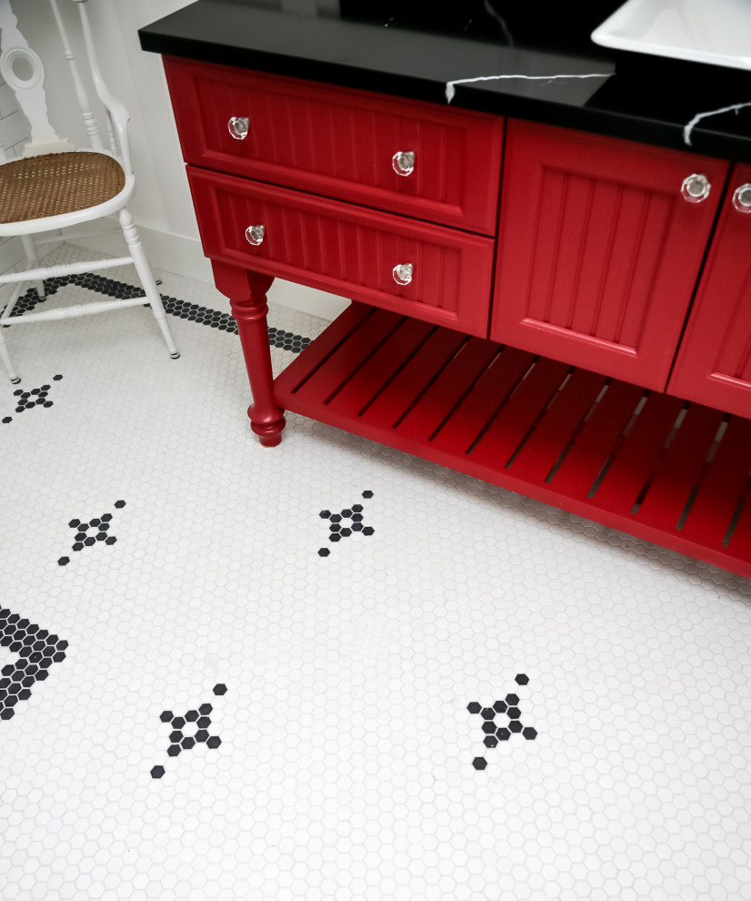 Inspiration for a transitional home design remodel in Seattle