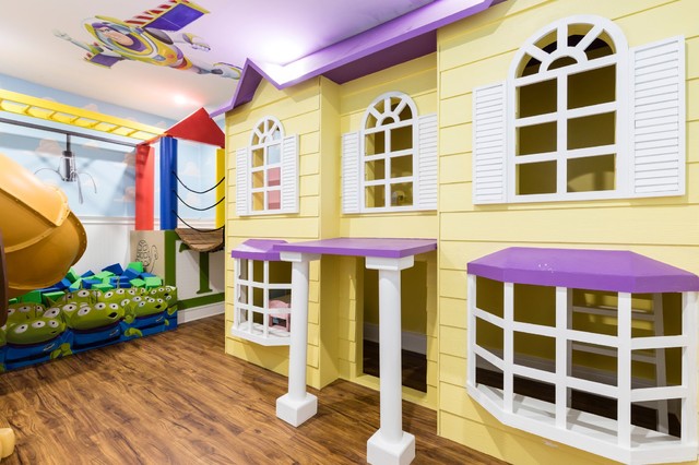 Example of a trendy home design design in Orlando