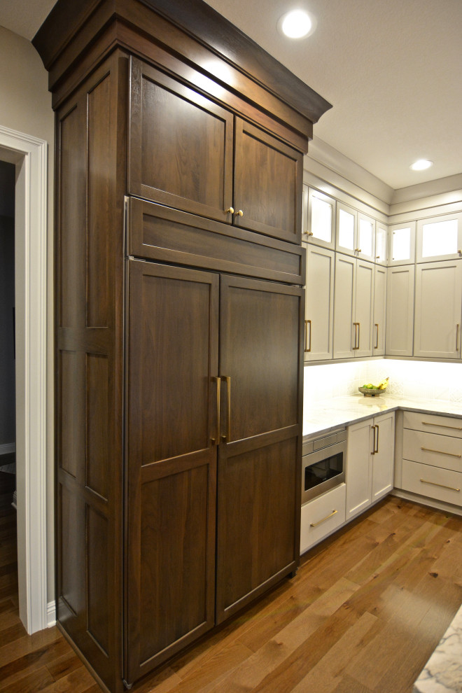 Inspiration for a transitional kitchen remodel in Indianapolis