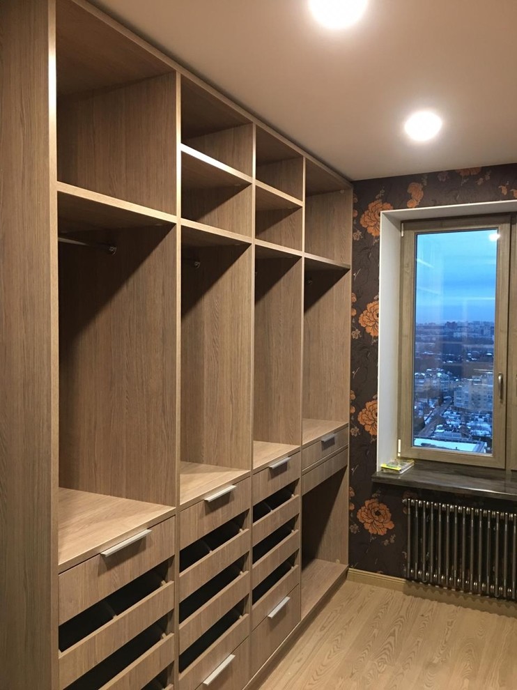 Гардеробная с пантографом в ЖК «До Ре Ми»