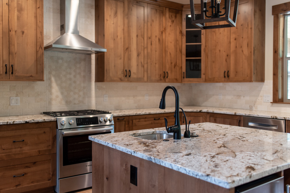 Kitchen - rustic kitchen idea