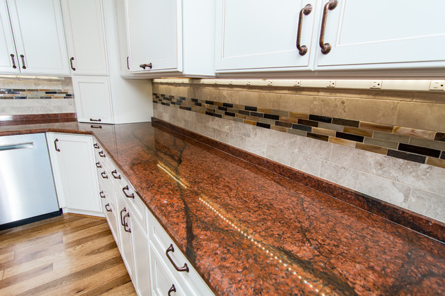 Red Dragon Granite Rainforest Green Granite Copper Fixtures