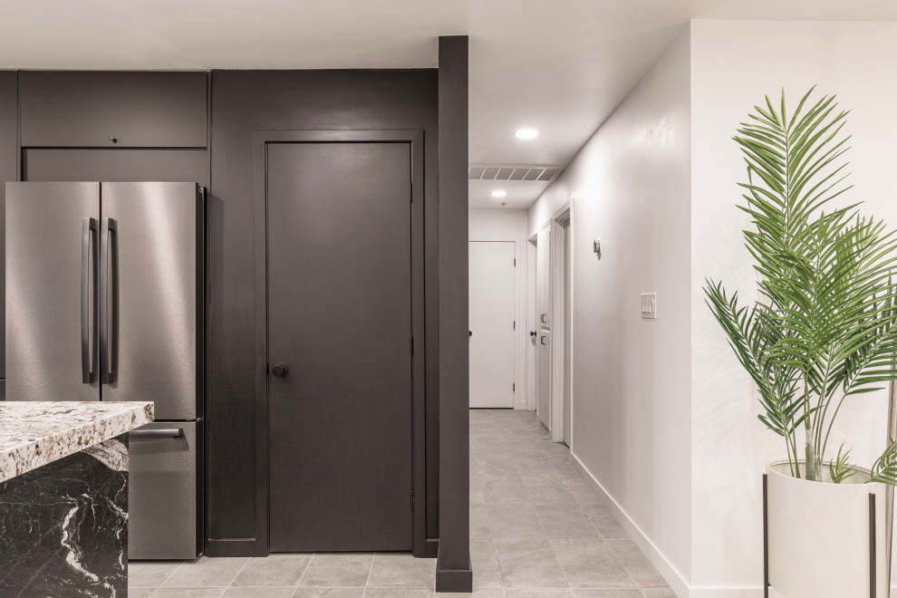 Hallway - hallway idea in Phoenix