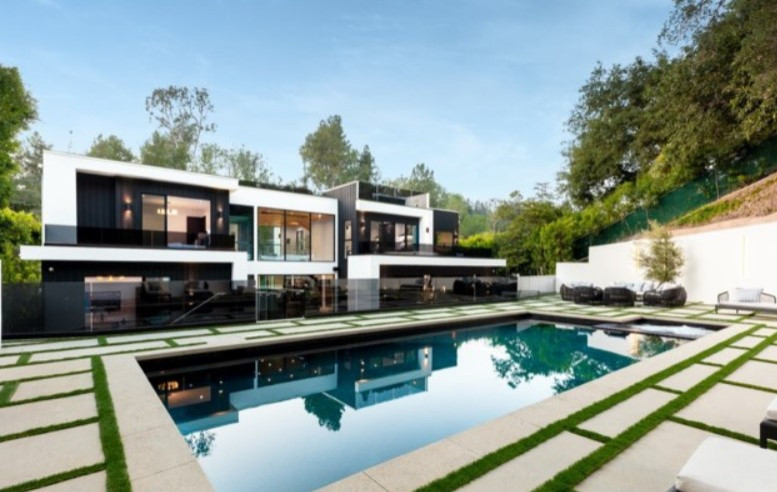 Hutton Drive 90210