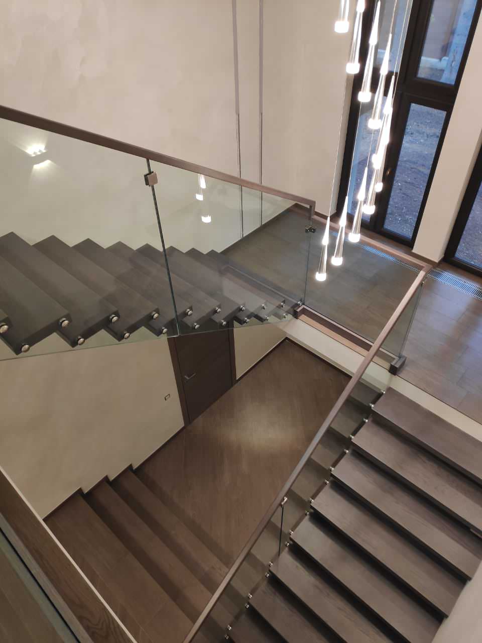 больцевая лестница в загородном доме