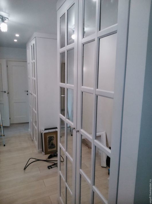 Шкаф в коридор