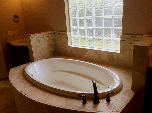 Shoreacres mediterran-badezimmer
