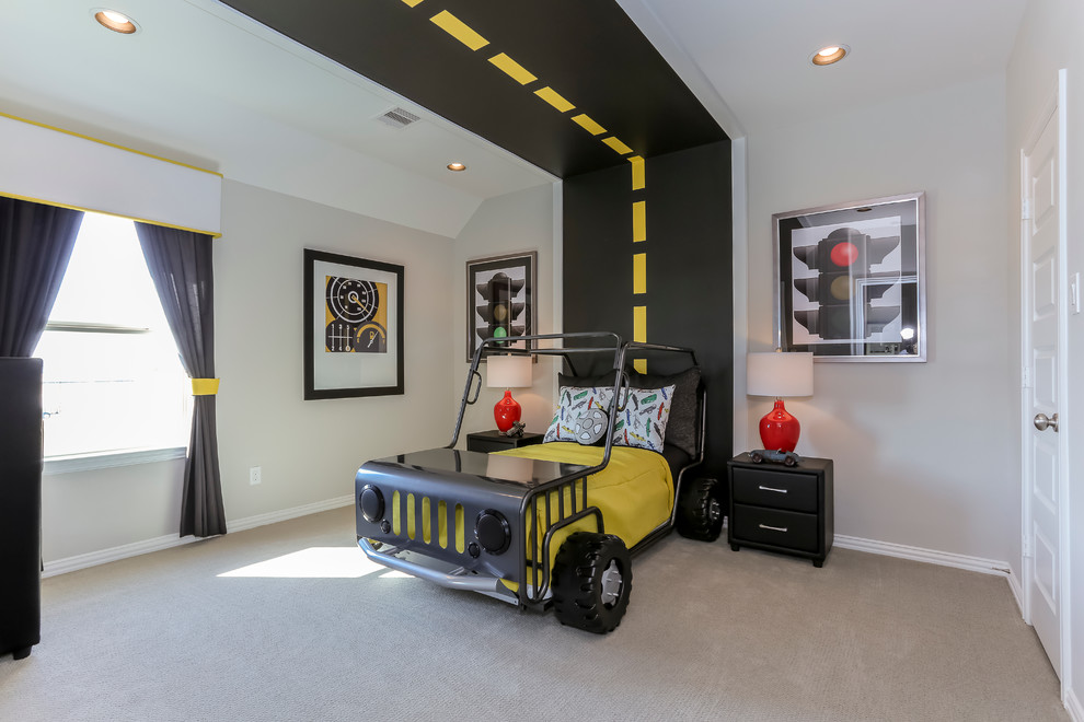 Inspiration for a large transitional kids' bedroom for boys and kids 4-10 years old in Houston with grey walls, carpet and beige floor.