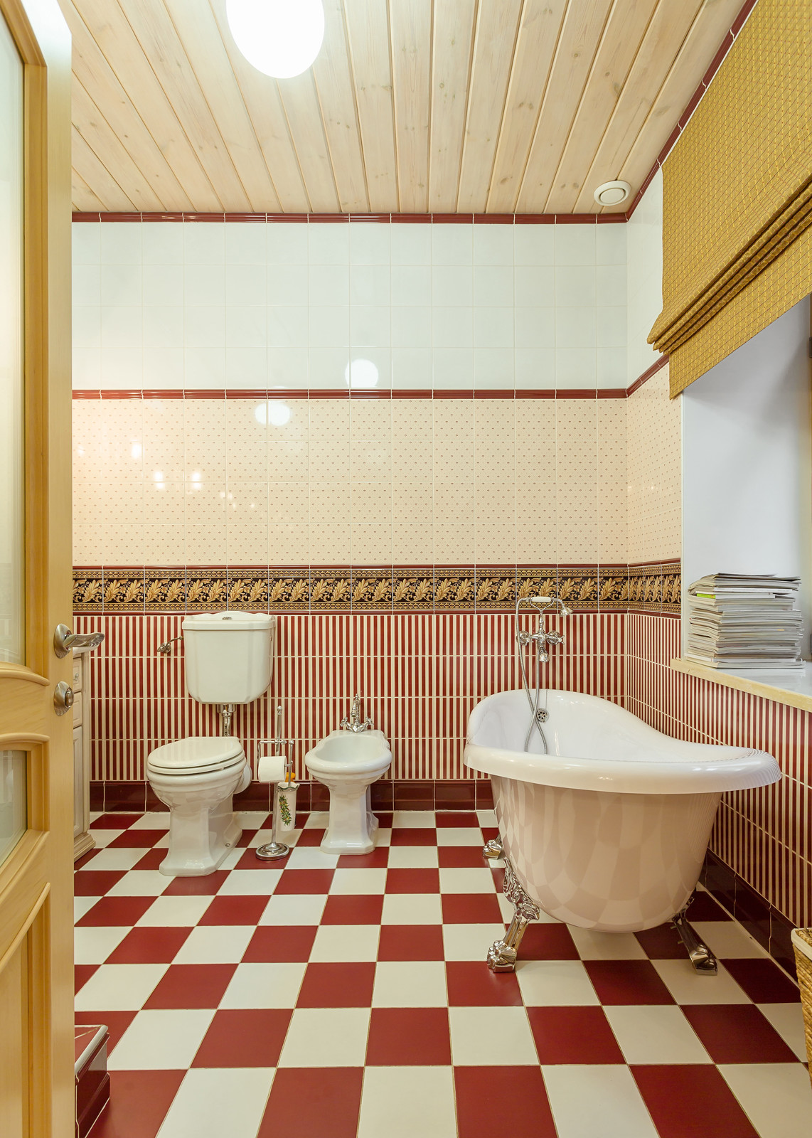 Элегантная квартира в старом московском переулке.