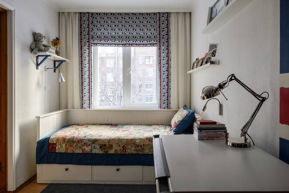 Сапожник с сапогами