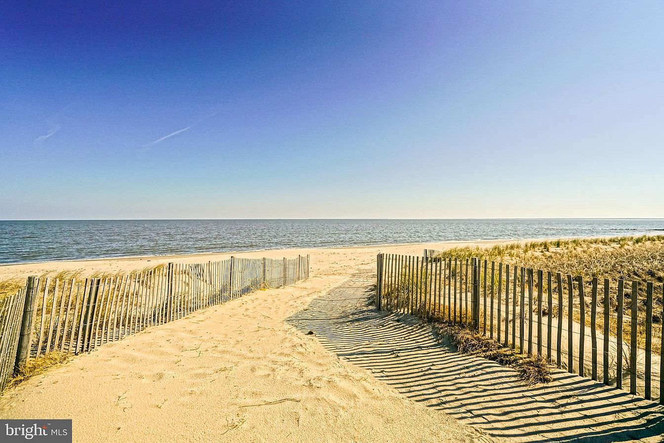 Bay Drive Home Staging