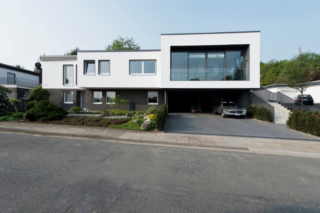wohnen mit weitblick, bielefeld moderno-facciata