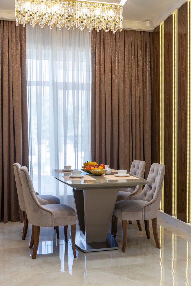 Дом с бассейном