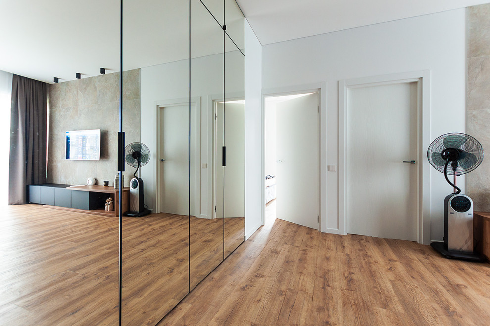 Квартира в Лаздинеляй, Вильнюс. Виниловые полы и итальянские двери