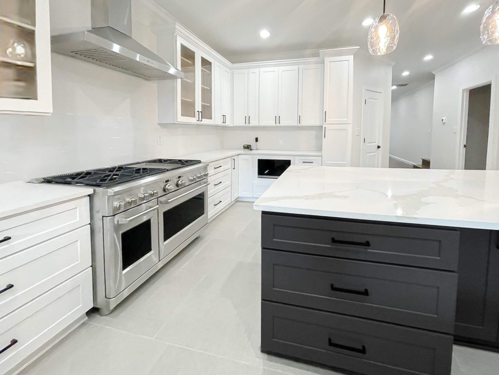 Kitchen - kitchen idea in Boston