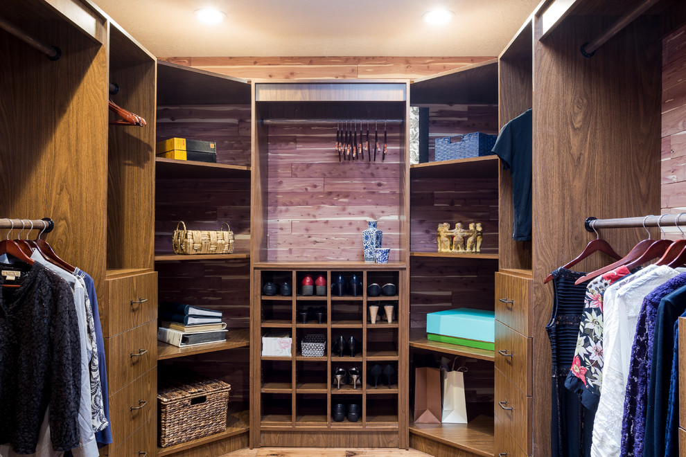 Cedar Walkin Closet Rustic Closet Albuquerque by Dreamstyle