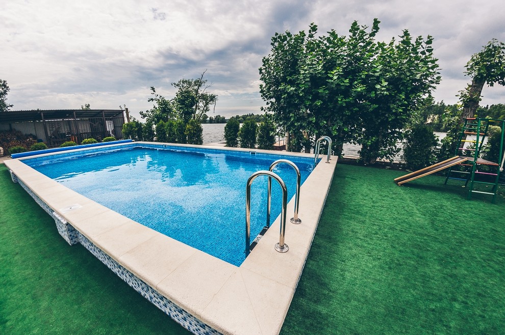 Бассейн на береги р. Волга