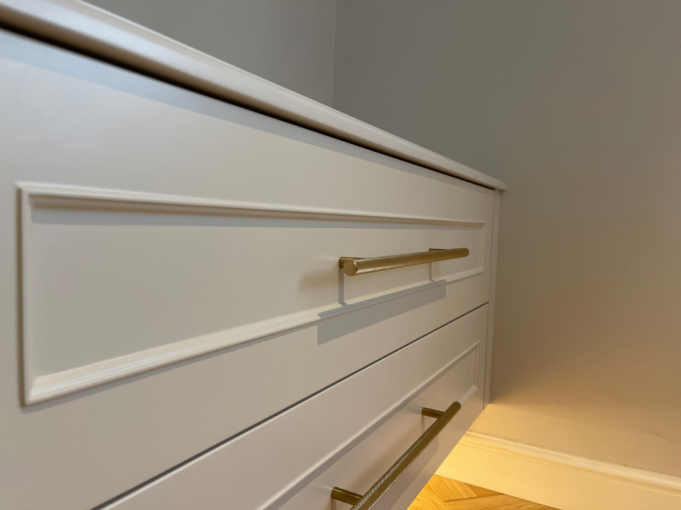 White Spray Painted Lacquered Living Room Drawers