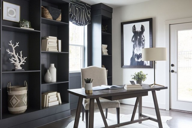 Saunders Station - 2018 home-office