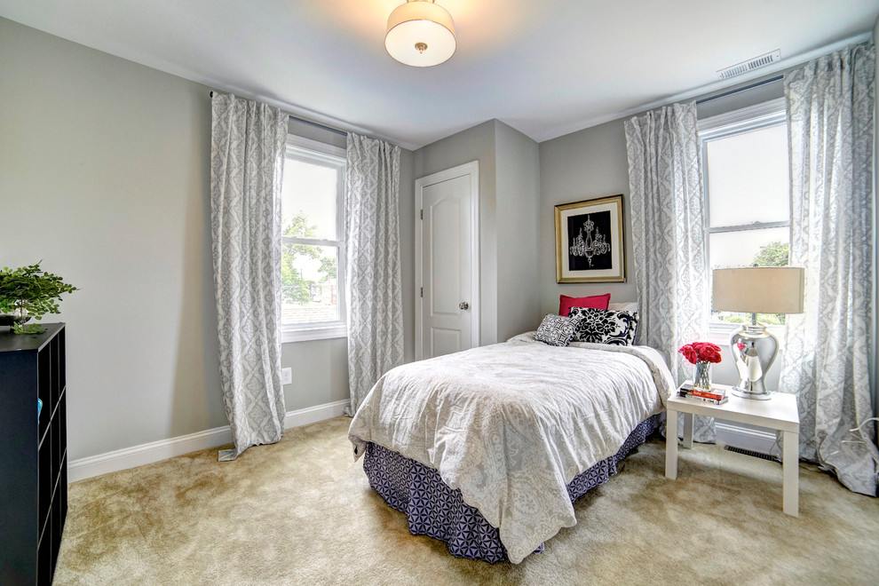 Inspiration for a transitional home design remodel in Baltimore