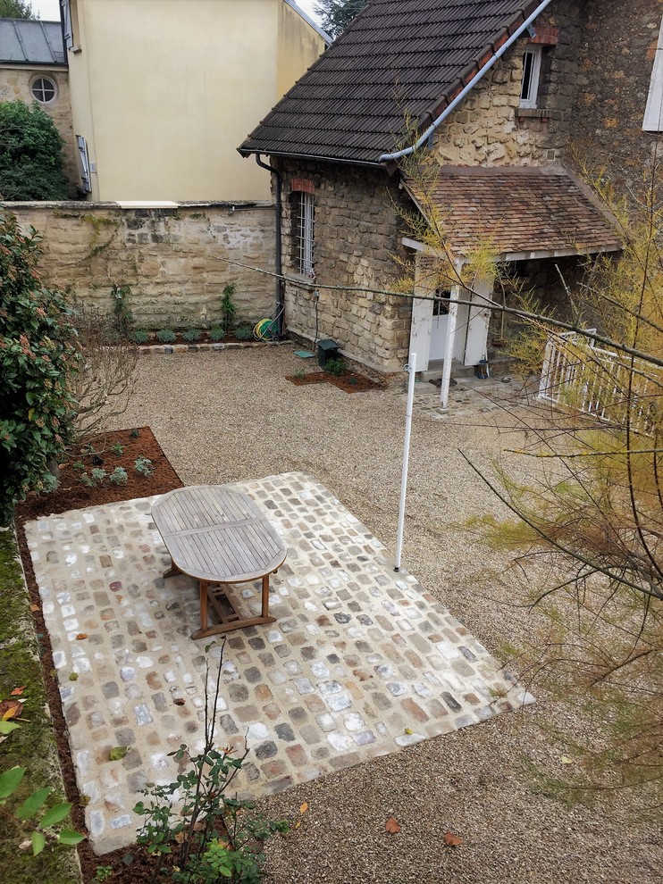 Terrasse repas dans la zone la plus ensoleillée