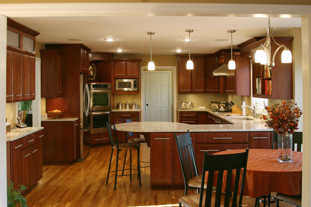 Home design - transitional home design idea in Cincinnati