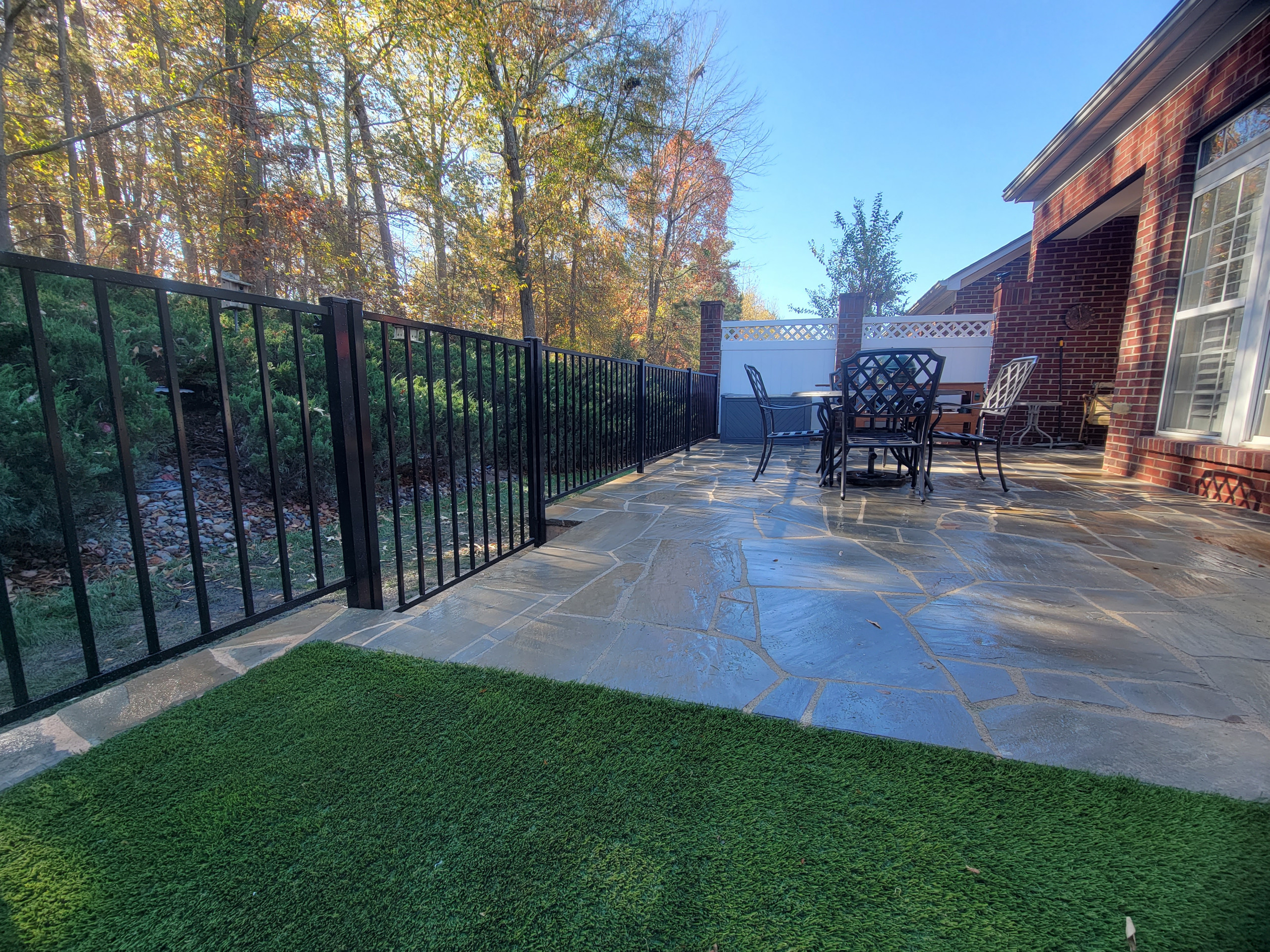 Private Patio w/ Artificial Turf