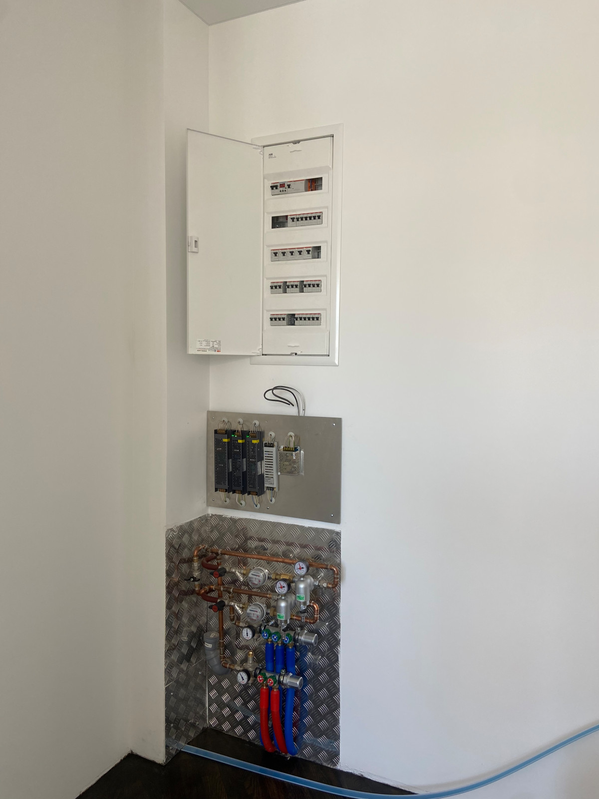 Квартира в центре Новосибирска площадью 100 кВ.м.