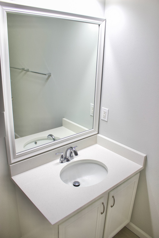 Simple, Yet Timeless Kitchen and Baths Bathroom Orlando by J&J