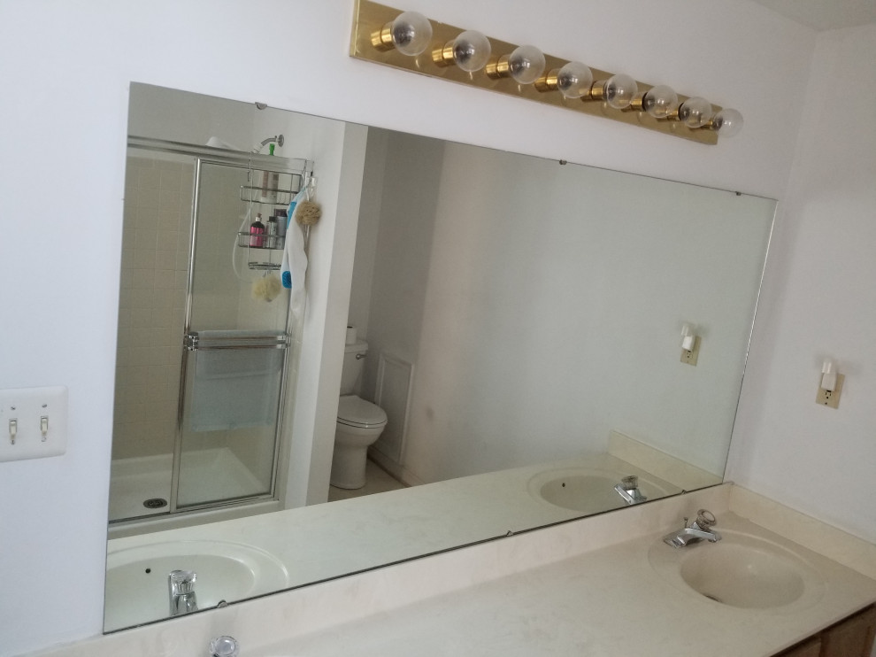 Bathroom Vanity Light; Ex Long Vanity/Mirror; Not Centered Over Sinks
