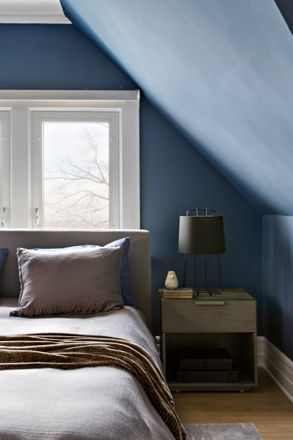 Lloyd transitional-bedroom