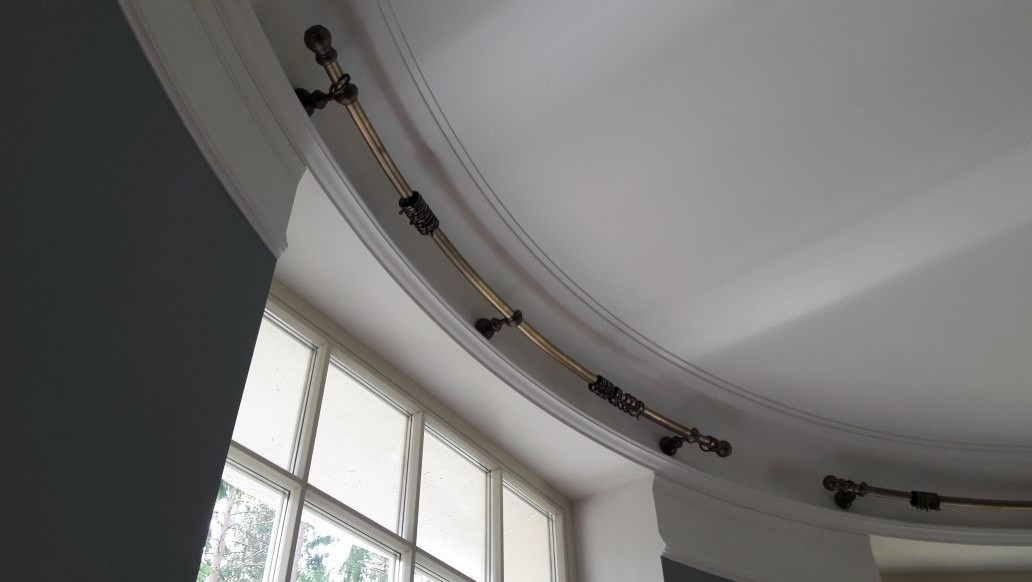 Эркерный карниз