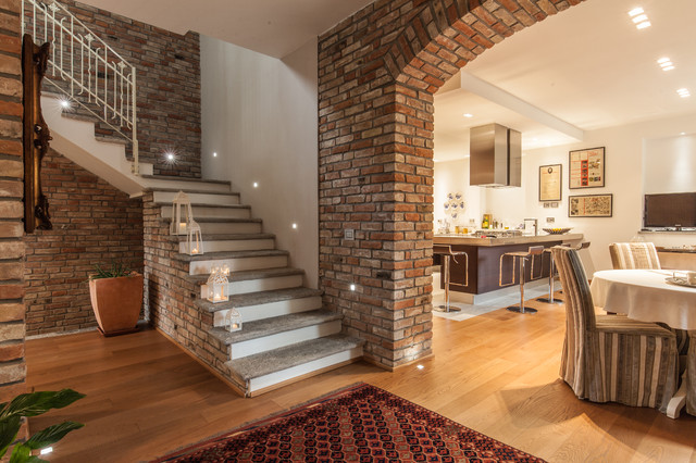 CASA F kantri-lestnitsa