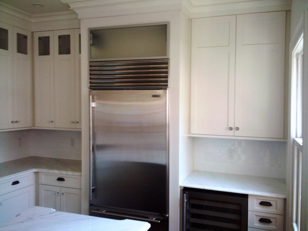 Example of a transitional kitchen design in Boston