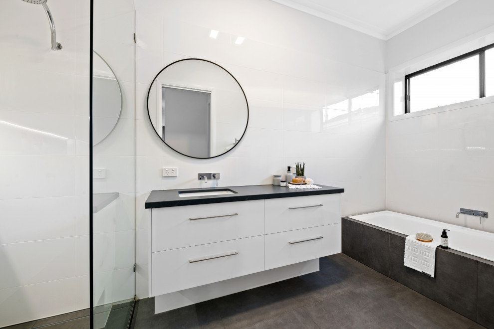 Inspiration for a contemporary bathroom in Other.