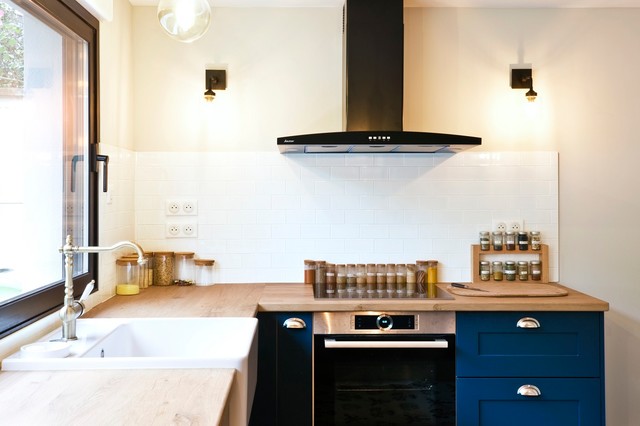 Campagne chic transitional-kitchen