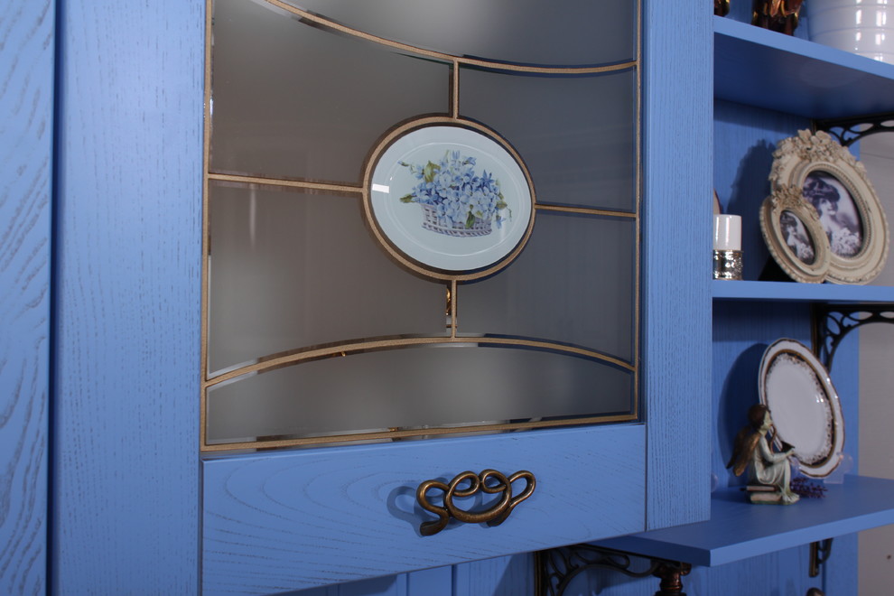 Модель Мэри лазурная