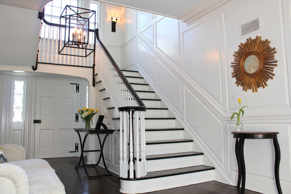 Design ideas for a traditional u-shaped staircase in Newark.