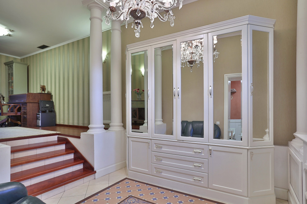 Трехкомнатная квартира на Петергофском