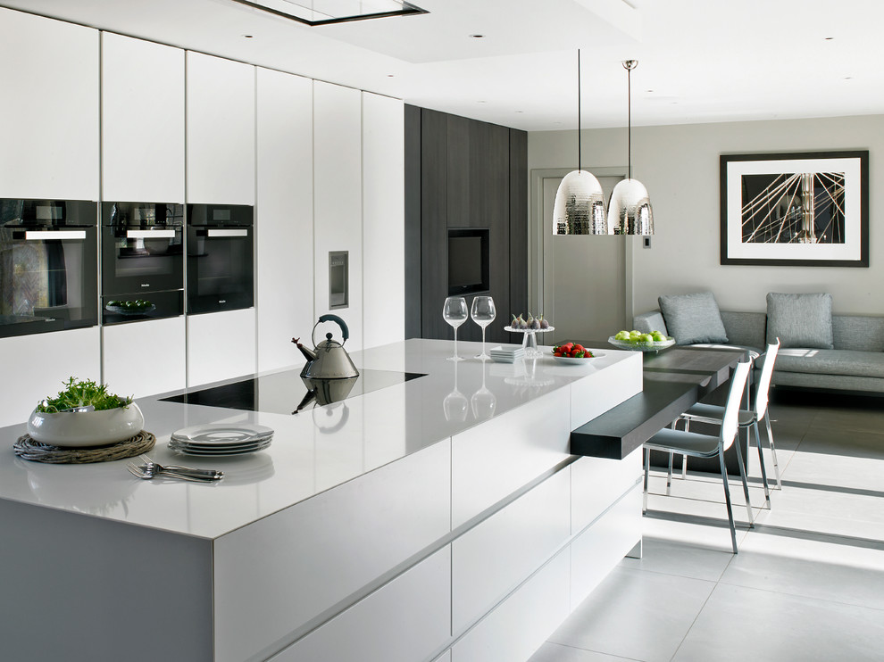 Photo of a contemporary kitchen in London.