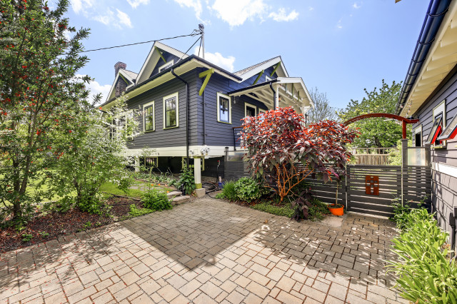 Double Gable House american-craftsman-haeuser