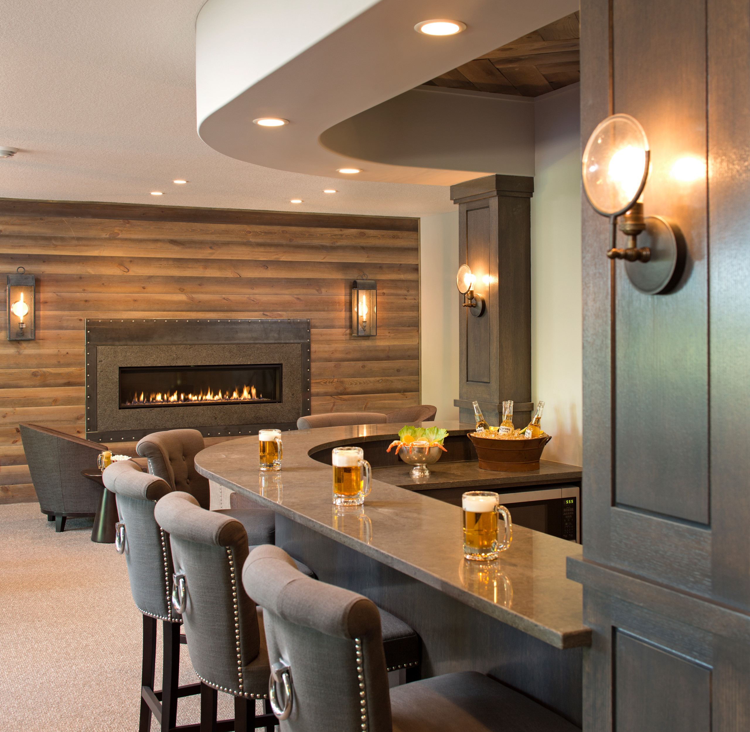 75 L-Shaped Home Bar Ideas You'll Love - January, 2026 | Houzz, image size:2560x2500