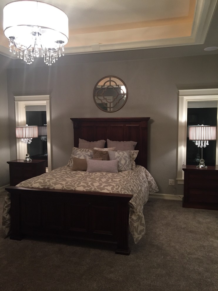 Bedroom - transitional bedroom idea